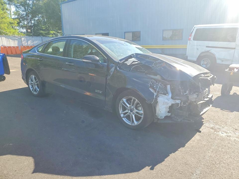 2016 Ford Fusion მანქანა იყიდება აუქციონზე, vin: 3FA6P0SU4GR320511, აუქციონის ნომერი: 58121246