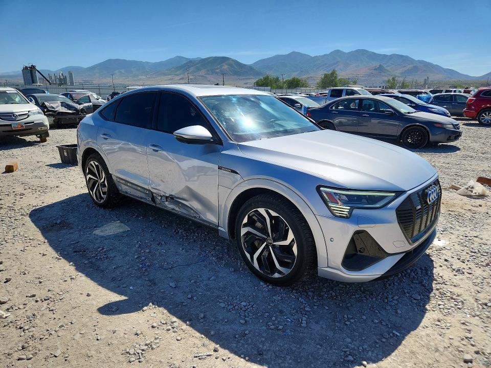 55650966 :رقم المزاد ، WA13ABGE1MB022651 vin ، 2021 Audi E-tron مزاد بيع