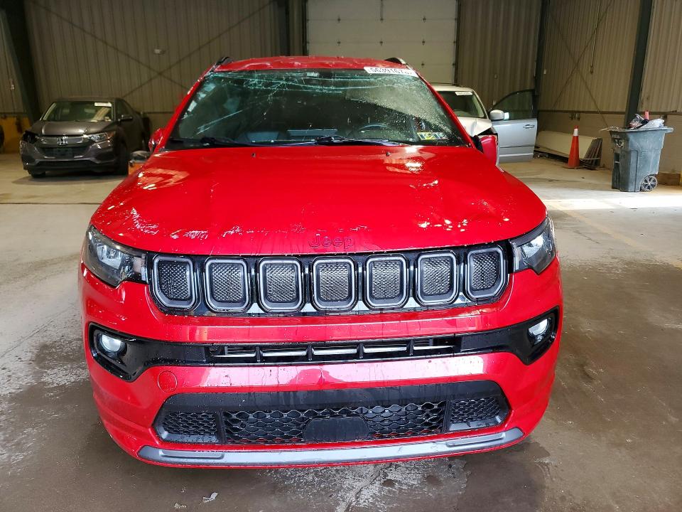 56391676 :رقم المزاد ، 3C4NJDCB6NT185589 vin ، 2022 Jeep Compass مزاد بيع