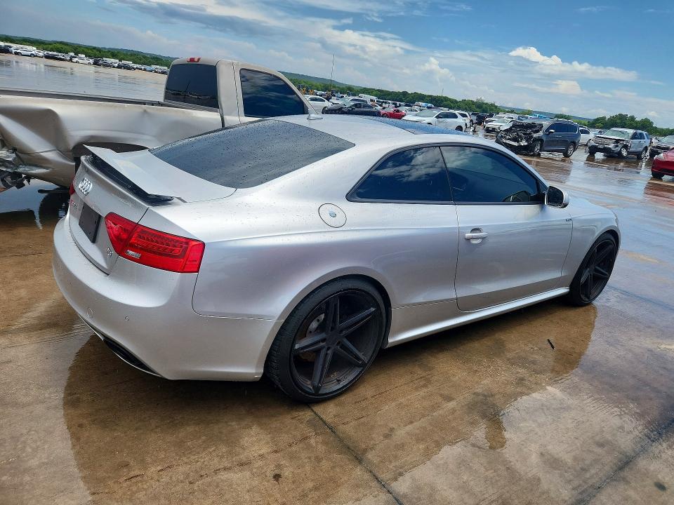 Продаж на аукціоні авто 2013 Audi Rs5, vin: WUAC6AFR0DA902481, номер лоту: 56155996