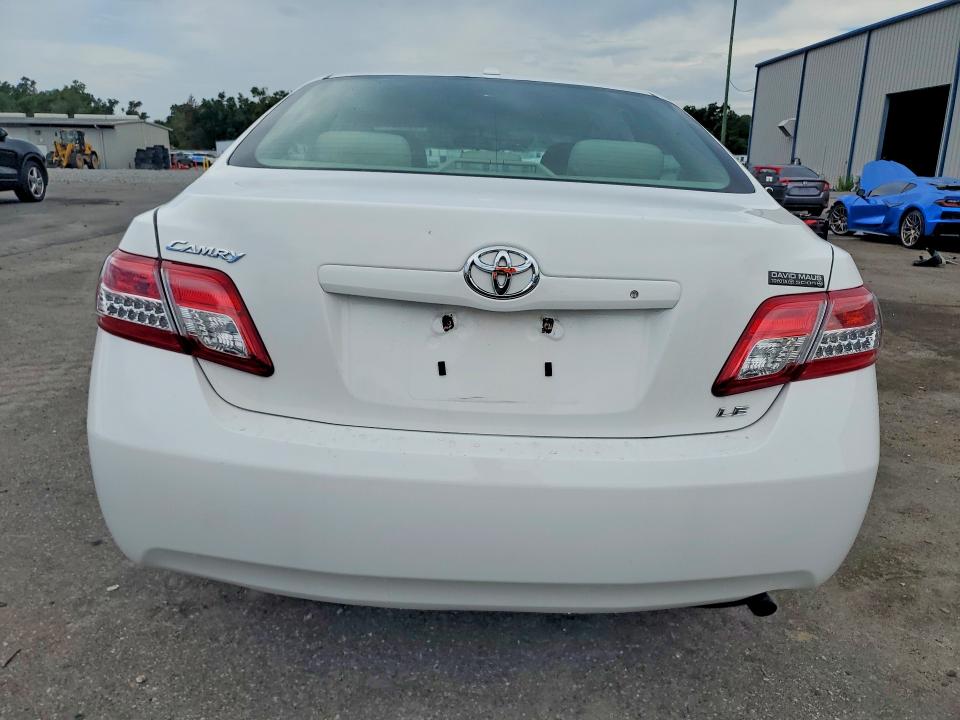 55860376 :رقم المزاد ، 4T1BF3EK0BU755451 vin ، 2011 Toyota Camry مزاد بيع