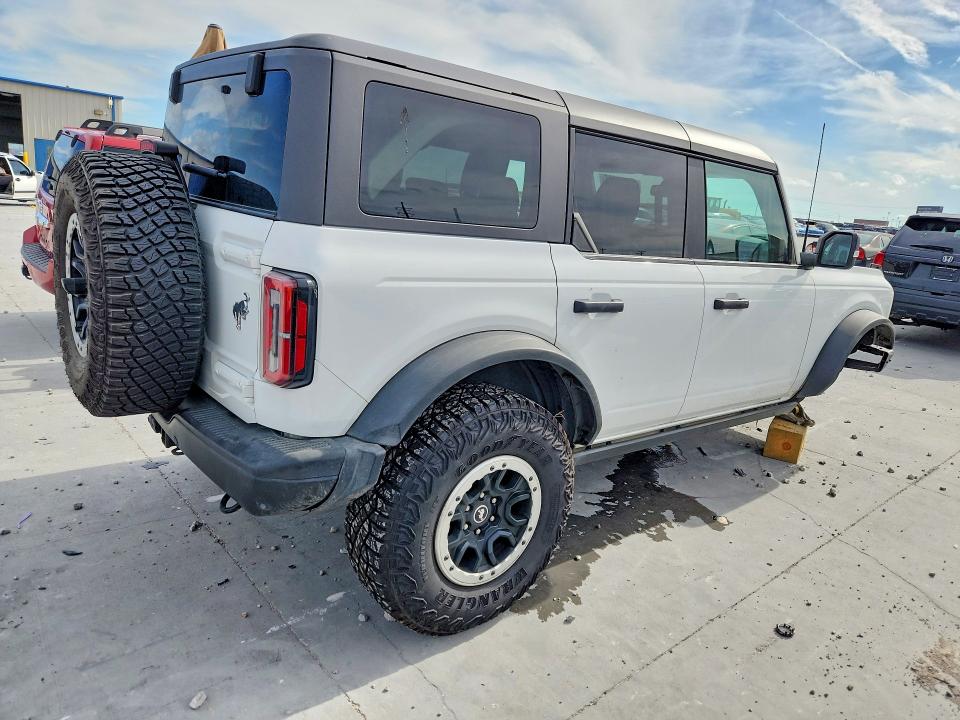 57133886 :رقم المزاد ، 1FMEE5DP2MLA81062 vin ، 2021 Ford Bronco مزاد بيع