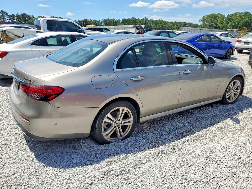58021536 :رقم المزاد ، W1KZF8EB7MA948612 vin ، 2021 Mercedes-benz E مزاد بيع