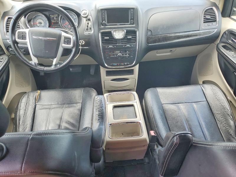 2015 Chrysler Town & Country მანქანა იყიდება აუქციონზე, vin: 2C4RC1BG7FR551801, აუქციონის ნომერი: 56795126