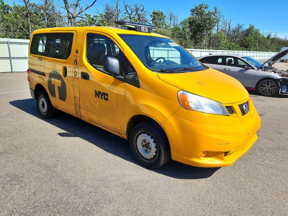 57364096 :رقم المزاد ، 3N8CM0JT3HK707743 vin ، 2017 Nissan Nv200 مزاد بيع