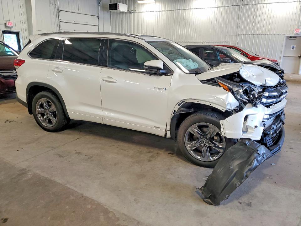 Продажа на аукционе авто 2018 Toyota Highlander Hybrid, vin: 5TDDGRFH7JS042744, номер лота: 55909536