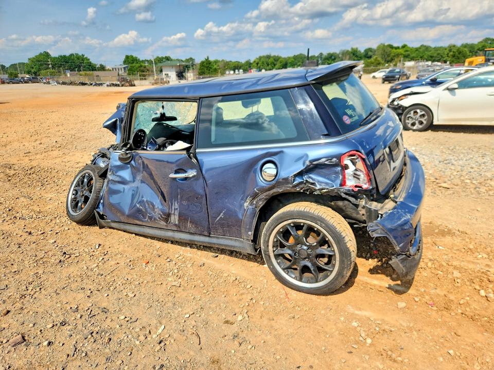 Продаж на аукціоні авто 2011 Mini Cooper, vin: WMWSV3C56BTY20388, номер лоту: 58952646