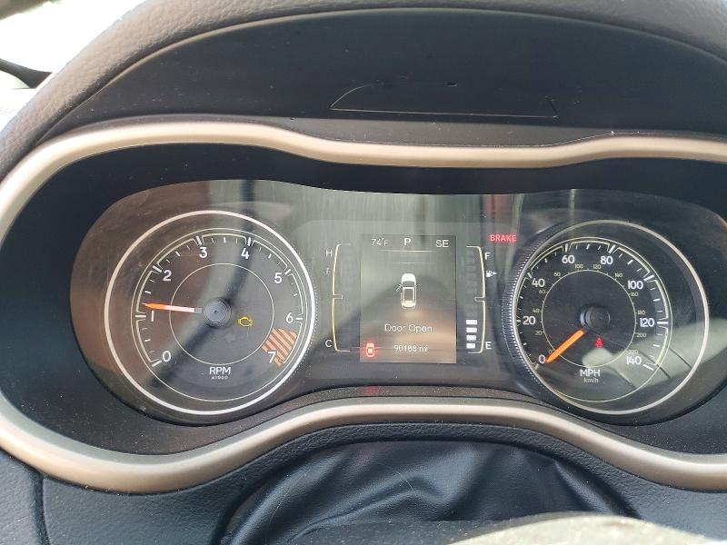 57414656 :رقم المزاد ، 1C4PJMCB1FW772299 vin ، 2015 Jeep Cherokee مزاد بيع