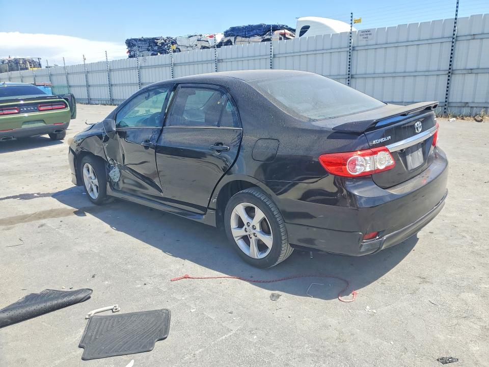 2013 Toyt Corolla მანქანა იყიდება აუქციონზე, vin: 5YFBU4EE4DP136376, აუქციონის ნომერი: 59137096