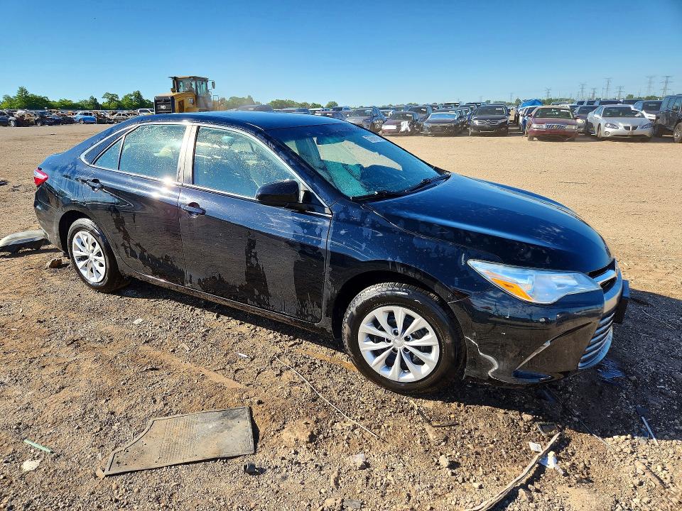 57689186 :رقم المزاد ، 4T4BF1FK2GR519416 vin ، 2016 Toyota Camry مزاد بيع
