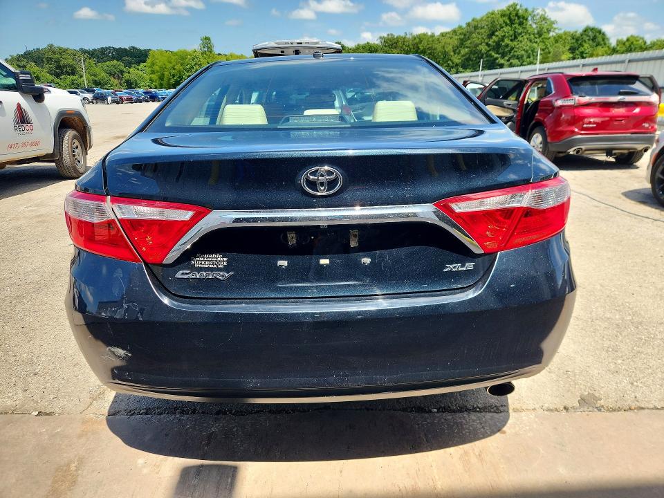 2016 Toyota Camry მანქანა იყიდება აუქციონზე, vin: 4T1BF1FK0GU576563, აუქციონის ნომერი: 56841326