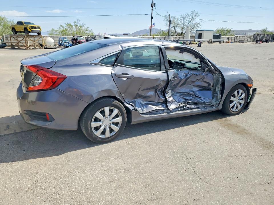 Продажа на аукционе авто 2018 Honda Civic, vin: 19XFC2F55JE040714, номер лота: 56789566