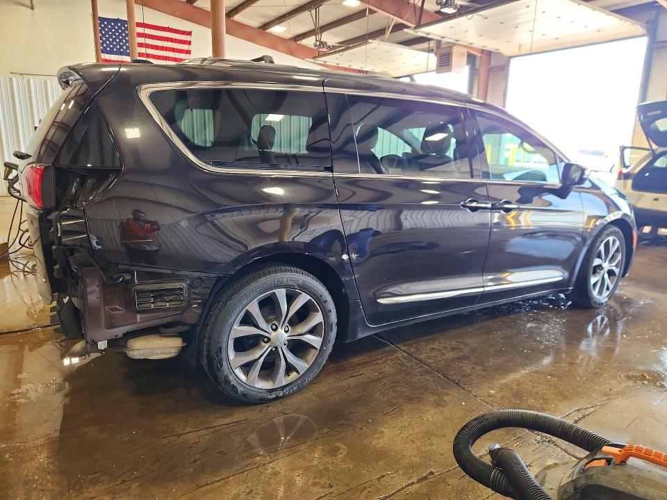 Продажа на аукционе авто 2017 Chrysler Pacifica, vin: 2C4RC1GG1HR608490, номер лота: 56232366