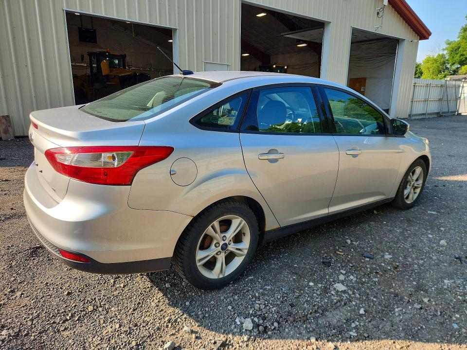 2014 Ford Focus მანქანა იყიდება აუქციონზე, vin: 1FADP3F28EL401752, აუქციონის ნომერი: 59109096