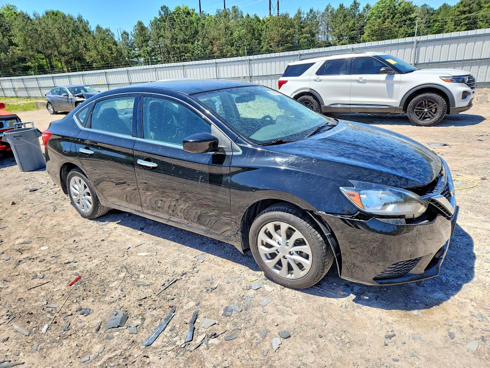 55199566 :رقم المزاد ، 3N1AB7AP0JY218677 vin ، 2018 Nissan Sentra مزاد بيع