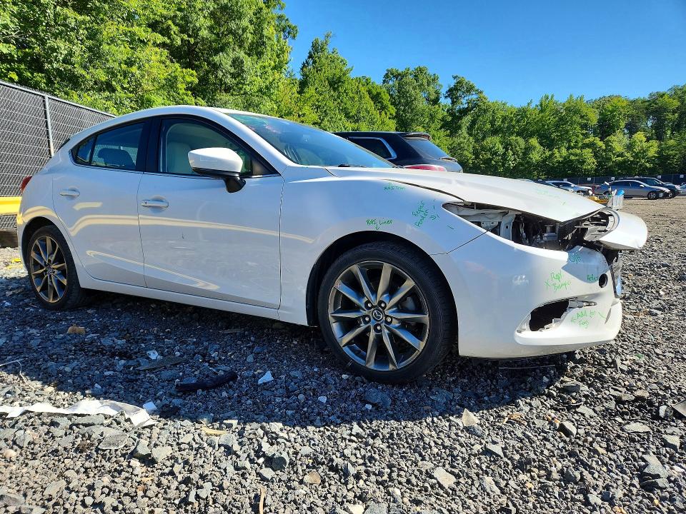 Продажа на аукционе авто 2018 Mazda 3, vin: 3MZBN1M35JM265593, номер лота: 57642056