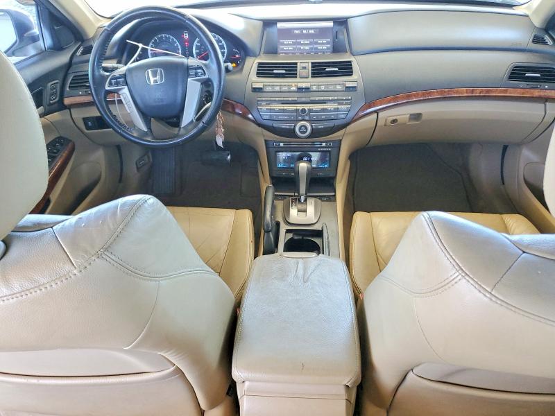 55760696 :رقم المزاد ، 5KBCP3F88BB002432 vin ، 2011 Honda Accord مزاد بيع