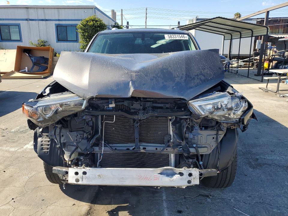Продажа на аукционе авто 2018 Toyota 4runner, vin: JTEZU5JR5J5182624, номер лота: 58331546