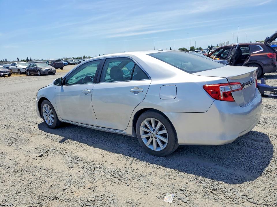 2013 Toyota Camry Hybrid მანქანა იყიდება აუქციონზე, vin: 4T1BD1FK0DU086562, აუქციონის ნომერი: 55841016