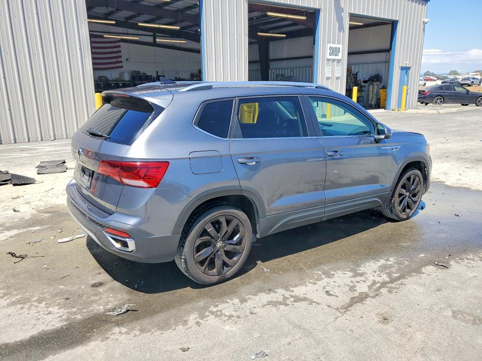 Продажа на аукционе авто 2022 Volkswagen Taos, vin: 3VVTX7B26NM023529, номер лота: 58302296