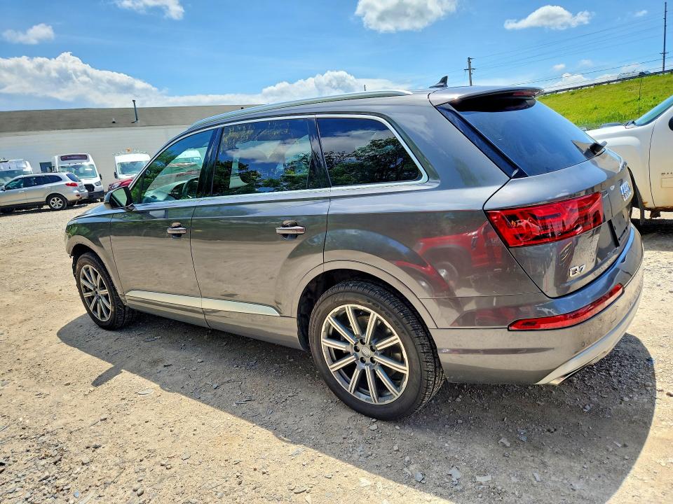 57082536 :رقم المزاد ، WA1LHAF76KD030030 vin ، 2019 Audi Q7 مزاد بيع