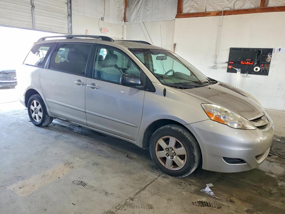 Продажа на аукционе авто 2006 Toyota Sienna, vin: 5TDBA23C26S064912, номер лота: 57028606