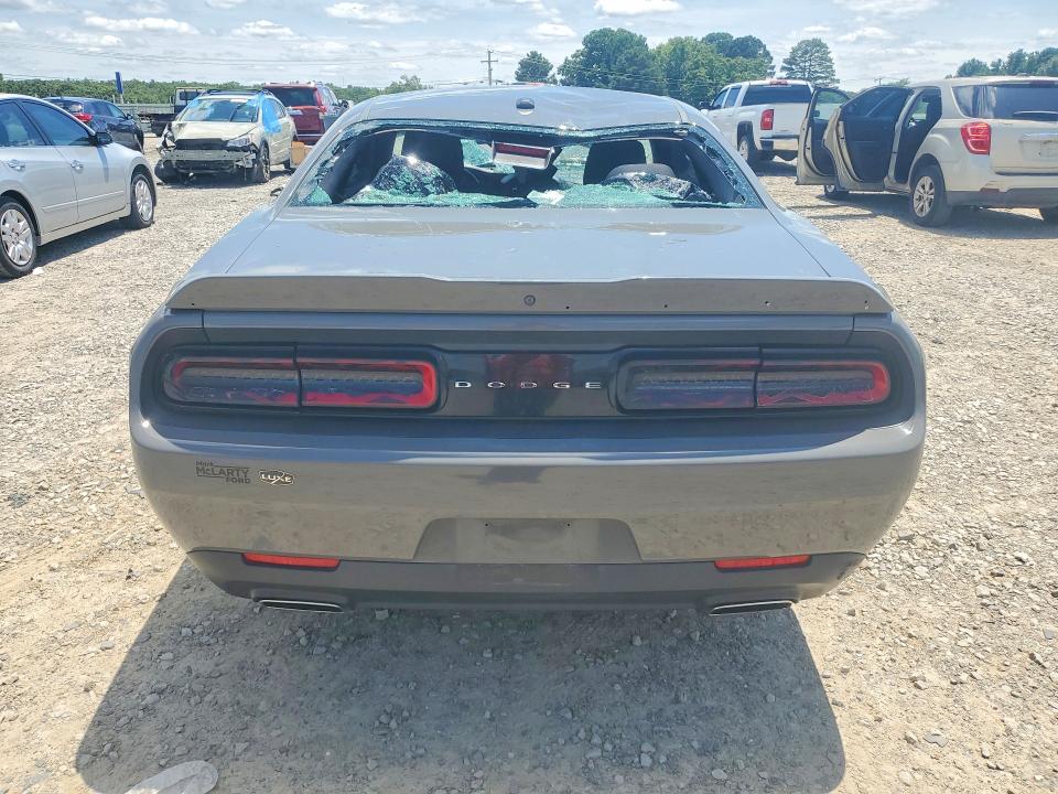 Продаж на аукціоні авто 2018 Dodge Challenger, vin: 2C3CDZAG6JH317574, номер лоту: 57653016