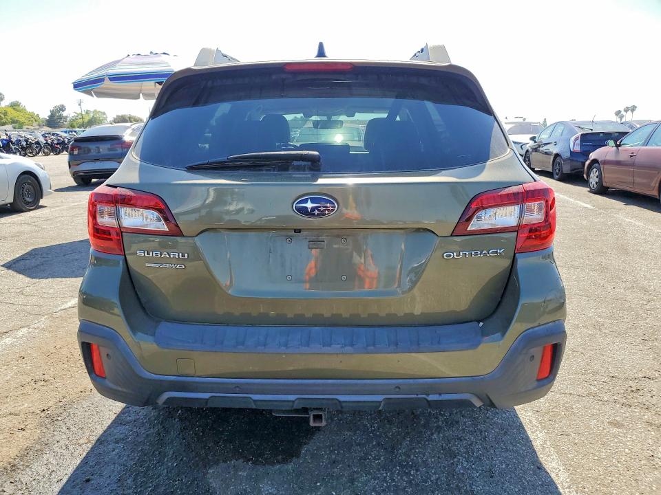 Продаж на аукціоні авто 2018 Subaru Outback, vin: 4S4BSANC0J3274452, номер лоту: 55973096