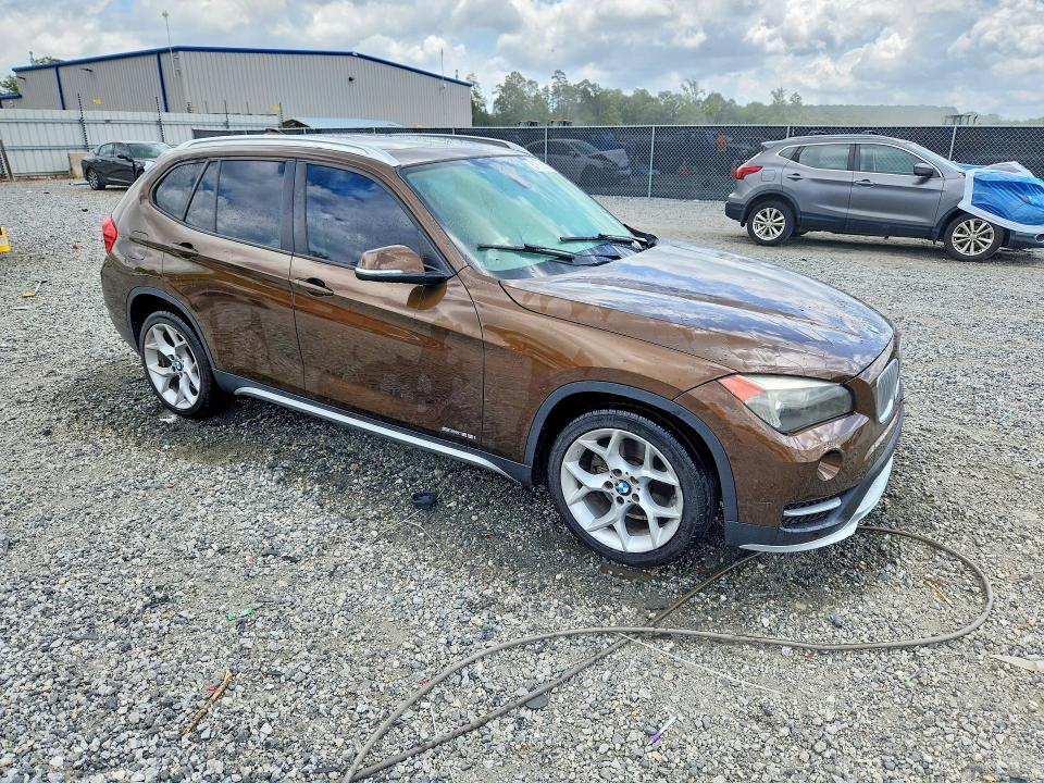 Продаж на аукціоні авто 2015 Bmw X1, vin: WBAVM1C55FV318485, номер лоту: 57853086