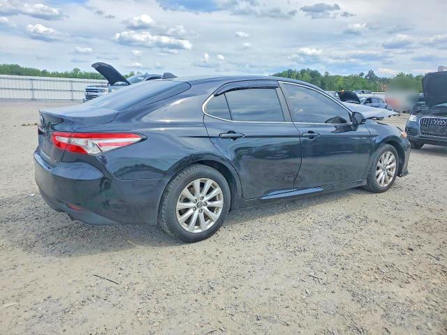 Продажа на аукционе авто 2018 Toyota Camry, vin: 4T1B11HK1JU091304, номер лота: 55412346