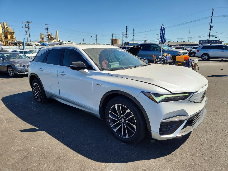 57271126 :رقم المزاد ، 4W5KHMRK3RZ513414 vin ، 2024 Acura Zdx مزاد بيع
