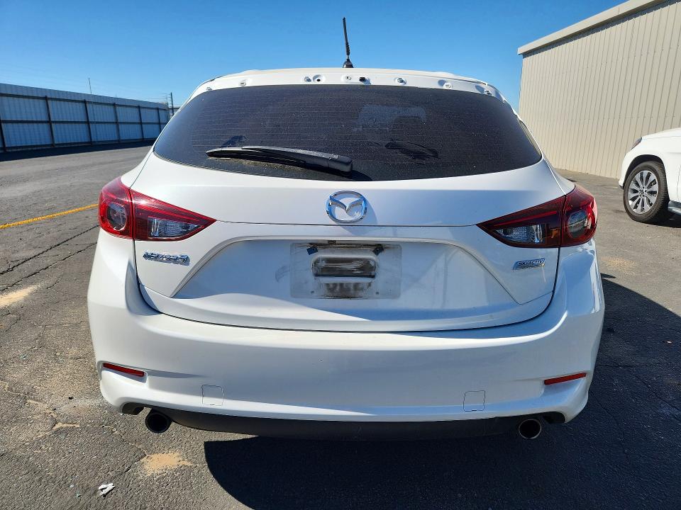 Продажа на аукционе авто 2018 Mazda 3, vin: 3MZBN1L37JM198352, номер лота: 56819646