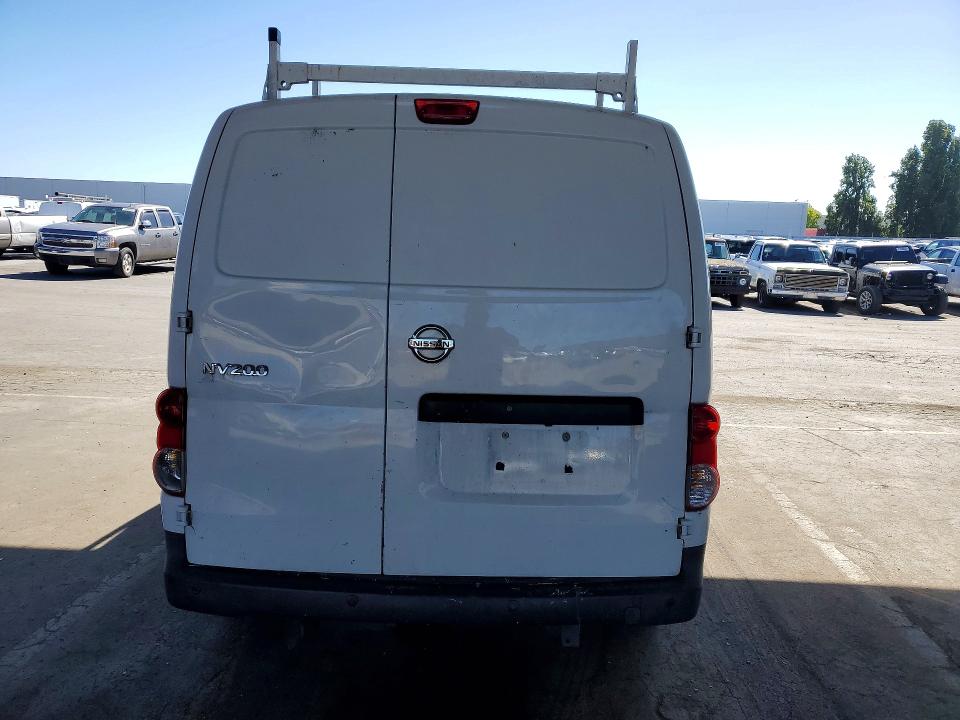 55736756 :رقم المزاد ، 3N6CM0KN9JK695662 vin ، 2018 Nissan Nv200 مزاد بيع