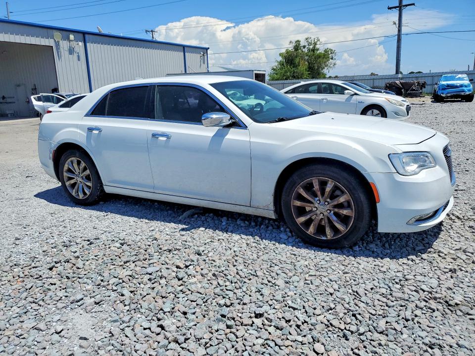 58636386 :رقم المزاد ، 2C3CCAKG2JH177235 vin ، 2018 Chrysler 300 مزاد بيع
