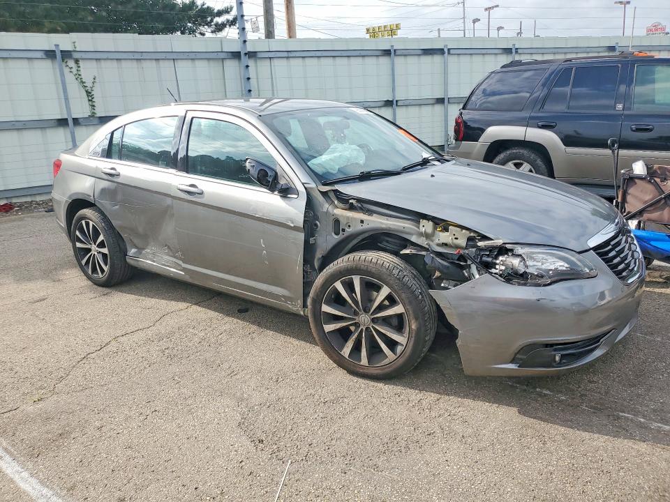 Aukcja sprzedaży 2013 Chrysler 200, vin: 1C3CCBBG9DN684781, numer aukcji: 95586045
