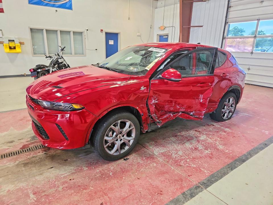 2024 Dodge Hornet მანქანა იყიდება აუქციონზე, vin: ZACPDFCWXR3A15870, აუქციონის ნომერი: 55744496