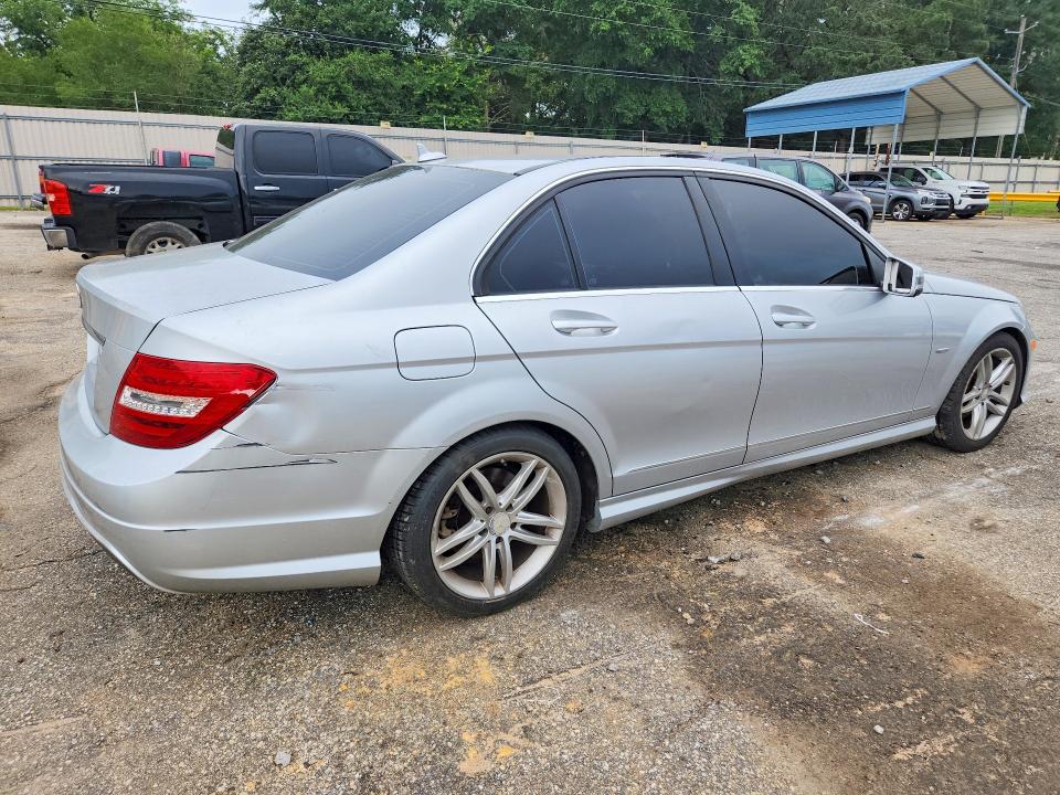 55616656 :رقم المزاد ، WDDGF4HB9CA679930 vin ، 2012 Mercedes-benz C مزاد بيع