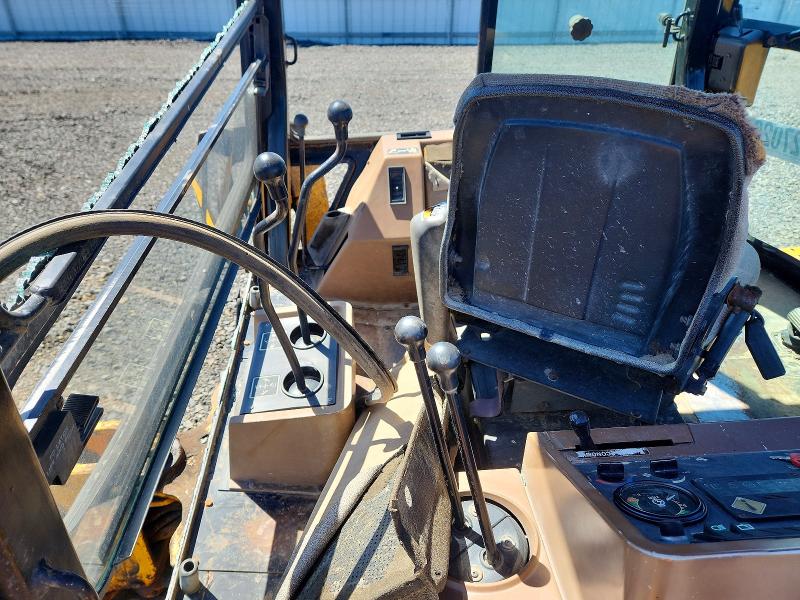 1986 John Deere 300d მანქანა იყიდება აუქციონზე, vin: T0300DA776842, აუქციონის ნომერი: 56527026