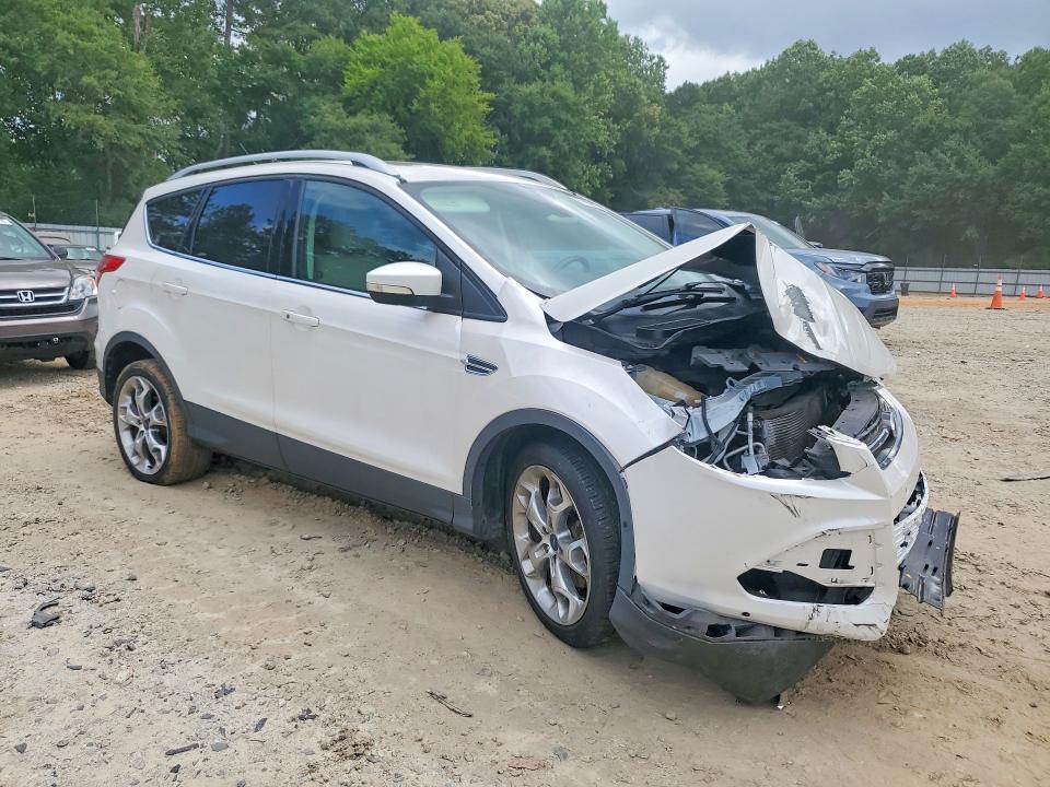 Продажа на аукционе авто 2016 Ford Escape, vin: 1FMCU0J92GUB45747, номер лота: 57608326