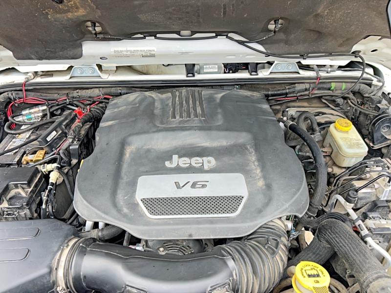 57551166 :رقم المزاد ، 1C4BJWFG3FL530855 vin ، 2015 Jeep Wrangler Unlimited مزاد بيع