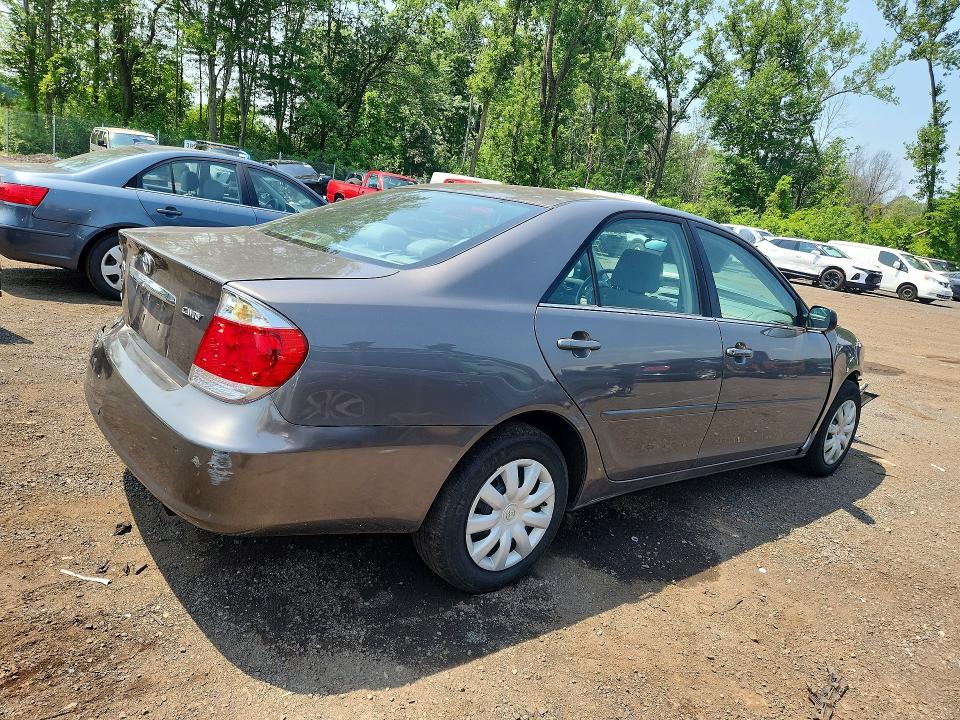 2005 Toyota Camry მანქანა იყიდება აუქციონზე, vin: 4T1BE32K45U536553, აუქციონის ნომერი: 59107906