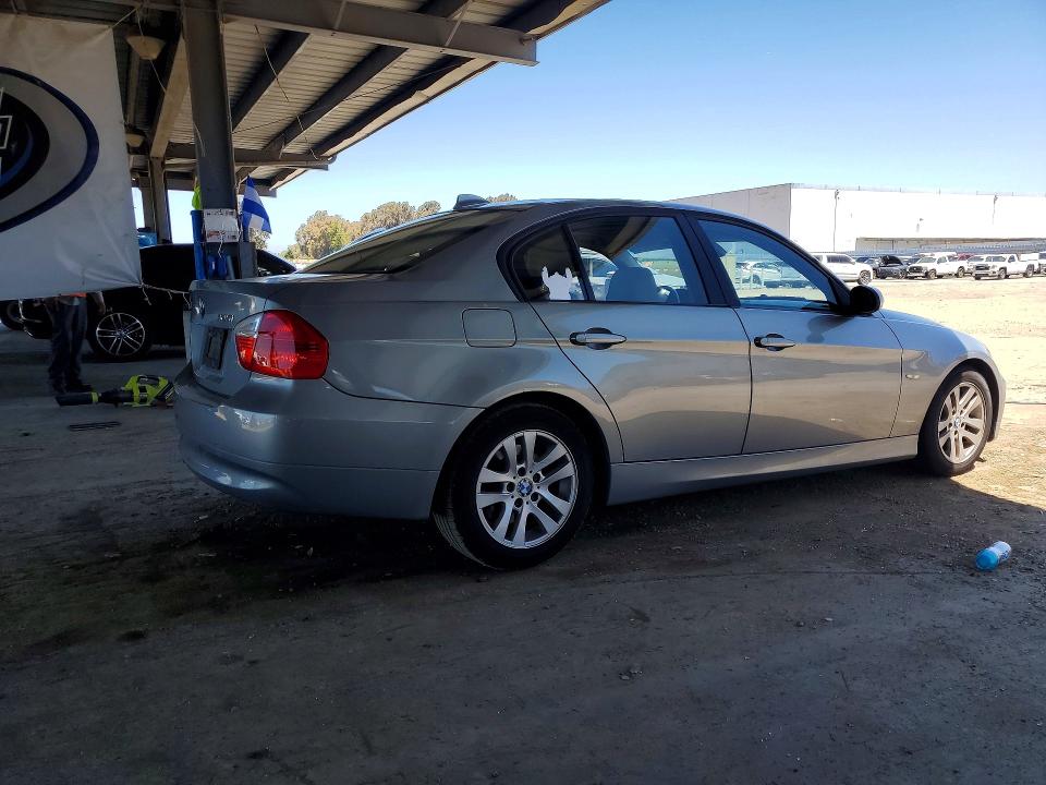 Продажа на аукционе авто 2006 Bmw 325, vin: WBAVB13556KR62768, номер лота: 55635546
