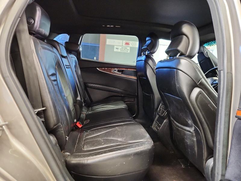 2017 Lincoln Mkx მანქანა იყიდება აუქციონზე, vin: 2LMPJ6LR7HBL30415, აუქციონის ნომერი: 56305106