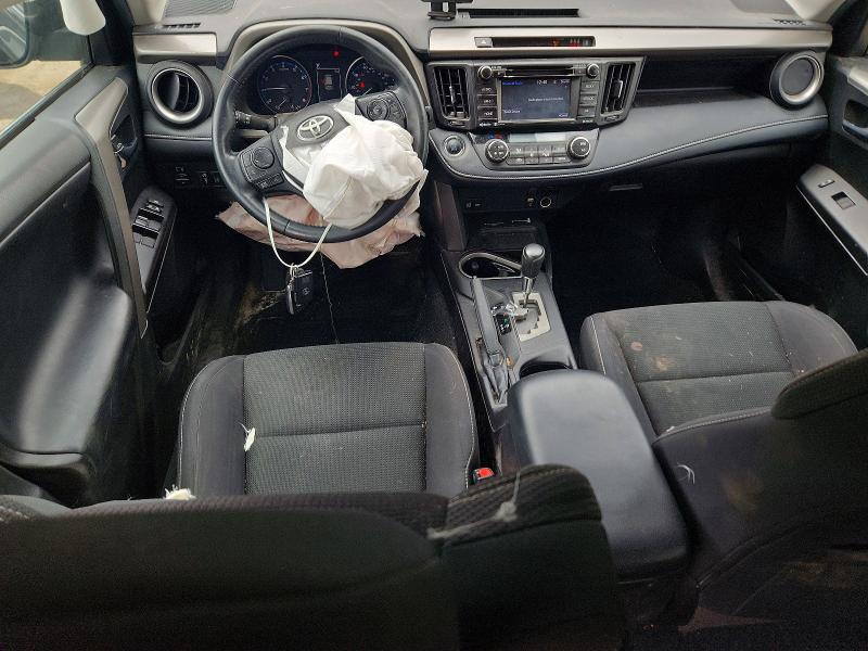 56261796 :رقم المزاد ، 2T3RFREV8JW831886 vin ، 2018 Toyota Rav4 مزاد بيع