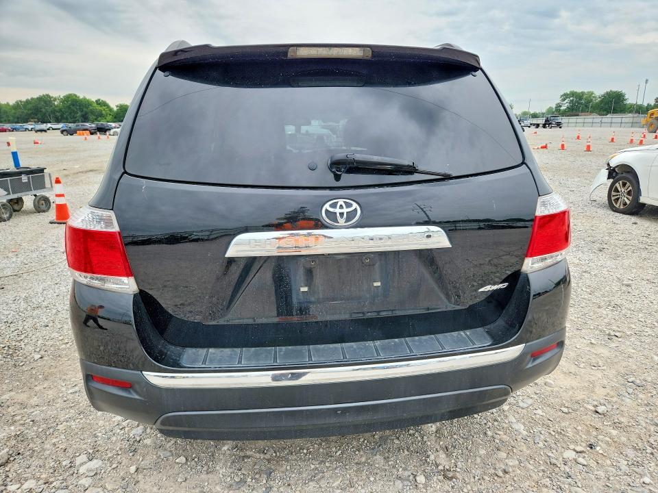 Продажа на аукционе авто 2013 Toyota Highlander, vin: 5TDBK3EH6DS272297, номер лота: 58183066