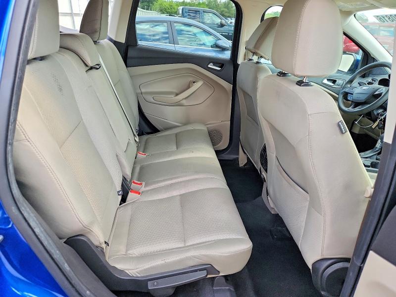 56000816 :رقم المزاد ، 1FMCU0GD0HUE83421 vin ، 2017 Ford Escape مزاد بيع