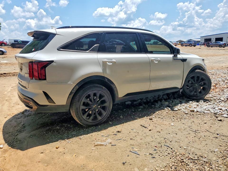 55332126 :رقم المزاد ، 5XYRKDLF7MG057272 vin ، 2021 Kia Sorento مزاد بيع
