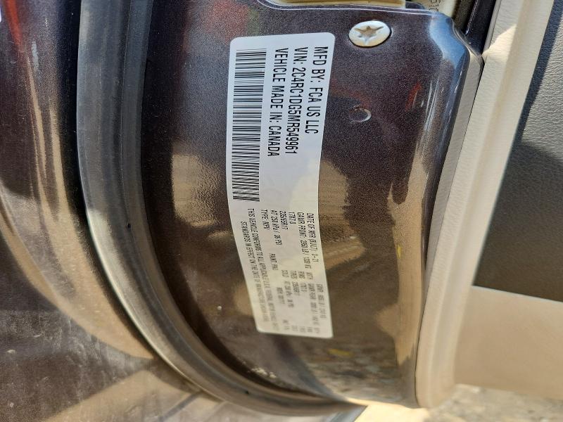 58823076 :رقم المزاد ، 2C4RC1DG5MR549961 vin ، 2021 Chrysler Voyager مزاد بيع