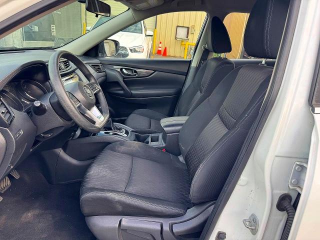 2017 Nissan Rogue მანქანა იყიდება აუქციონზე, vin: KNMAT2MV1HP566166, აუქციონის ნომერი: 56179586