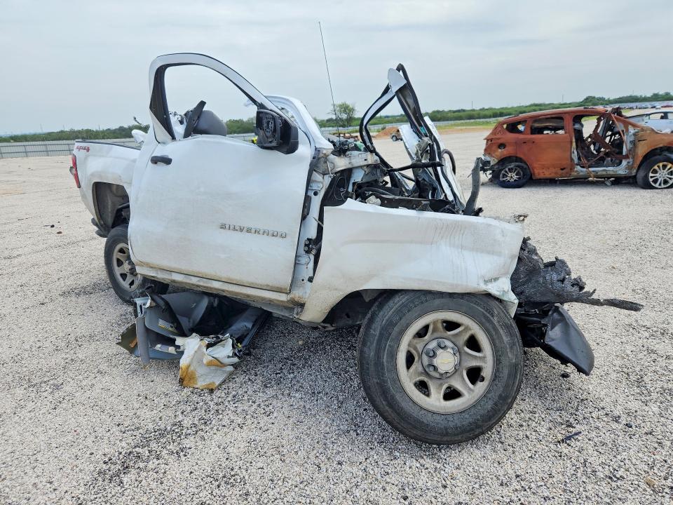58021746 :رقم المزاد ، 1GCNKNEH5GZ390045 vin ، 2016 Chevrolet Silverado مزاد بيع